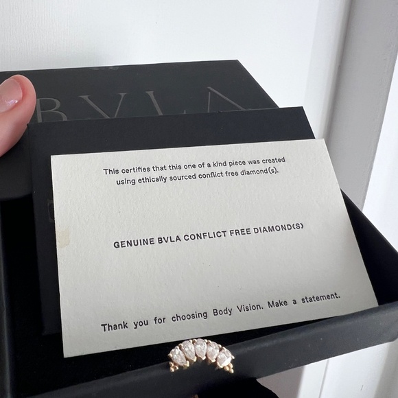 White Diamond Panaraya 5 Threaded End Earring - Picture 3 of 4